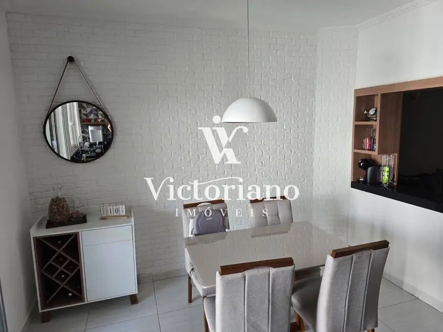 Foto 2 de Casa de Condomínio com 2 quartos à venda, 135m2 em Jardim Santa Maria, Jacarei - SP