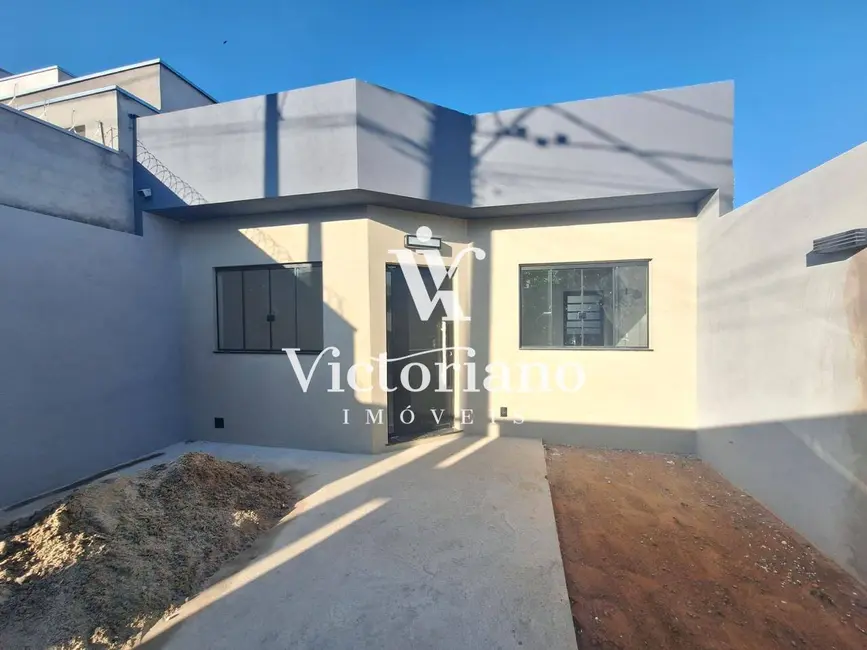 Foto 1 de Casa com 2 quartos à venda, 152m2 em Sao Jose Dos Campos - SP