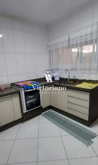 Foto 2 de Casa de Condomínio com 3 quartos à venda, 121m2 em Jardim Santa Maria, Jacarei - SP