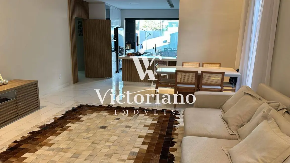 Foto 4 de Casa de Condomínio com 3 quartos à venda, 150m2 em Cacapava - SP