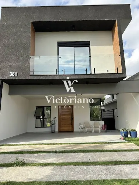 Foto 1 de Casa de Condomínio com 4 quartos à venda, 200m2 em Jardim Jacinto, Jacarei - SP