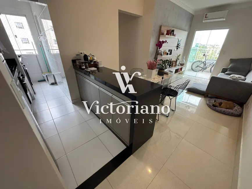 Foto 4 de Apartamento com 2 quartos à venda, 64m2 em Jardim Califórnia, Jacarei - SP