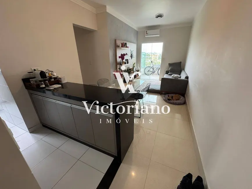 Foto 3 de Apartamento com 2 quartos à venda, 64m2 em Jardim Califórnia, Jacarei - SP