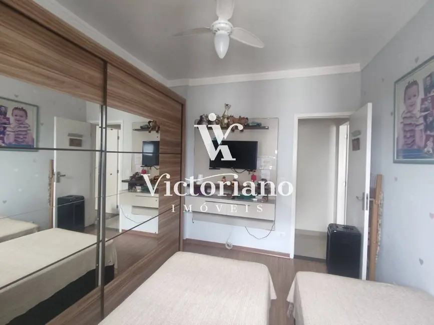 Foto 2 de Apartamento com 2 quartos à venda, 64m2 em Jardim Califórnia, Jacarei - SP