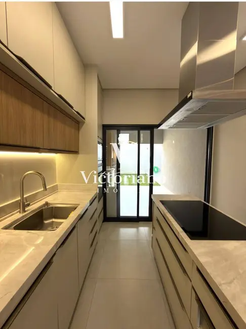 Foto 6 de Casa com 3 quartos à venda, 175m2 em Loteamento Villa Branca, Jacarei - SP