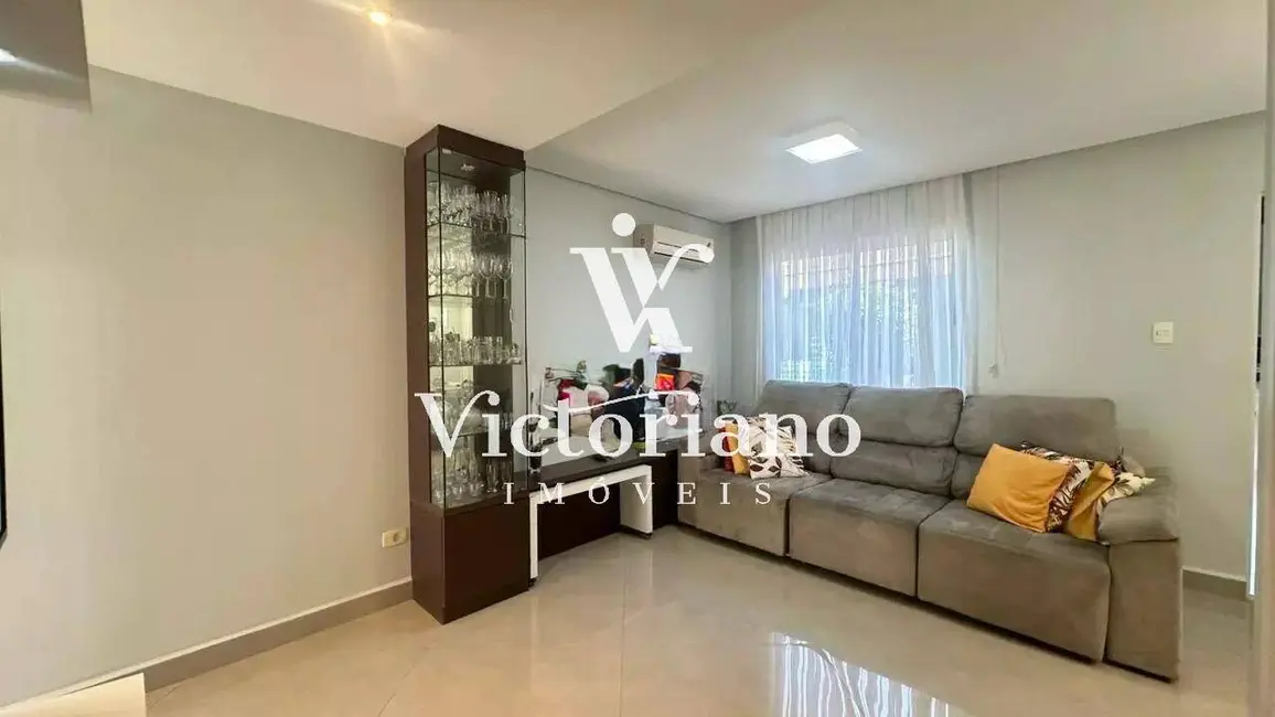 Casa de Condomínio com 3 quartos à venda, 140m2 em Condomínio Residence Club, Jacarei - SP - imagem 5 Foto 5 de Casa de Condomínio com 3 quartos à venda, 140m2 em Condomínio Residence Club, Jacarei - SP