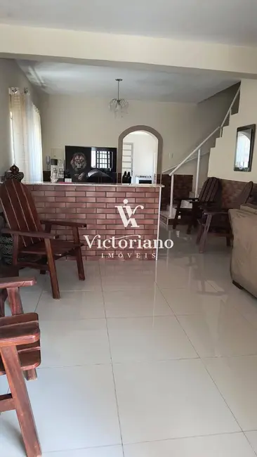 Casa de Condomínio com 3 quartos à venda, 120m2 em Cidade Jardim, Jacarei - SP - imagem 3 Foto 3 de Casa de Condomínio com 3 quartos à venda, 120m2 em Cidade Jardim, Jacarei - SP