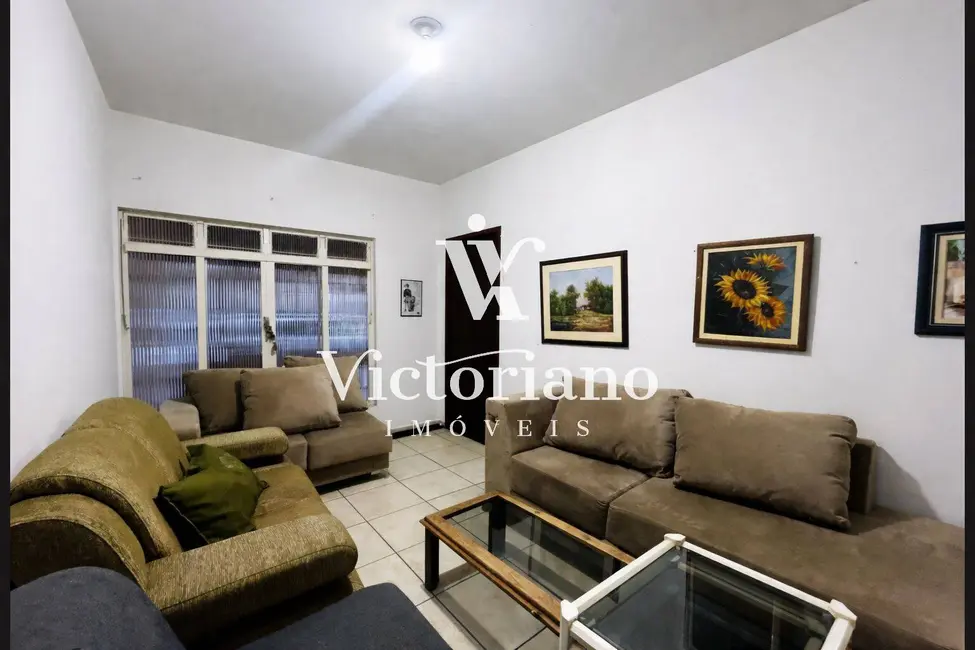 Foto 3 de Casa com 3 quartos à venda, 150m2 em Jardim Santa Maria, Jacarei - SP
