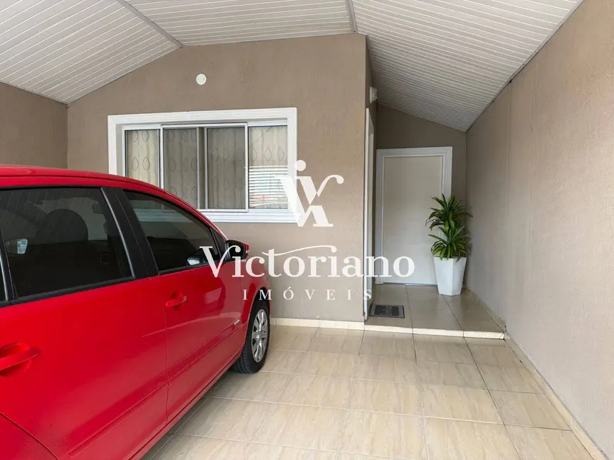 Casa com 3 quartos à venda, 150m2 em Sao Jose Dos Campos - SP - imagem 2 Foto 2 de Casa com 3 quartos à venda, 150m2 em Sao Jose Dos Campos - SP