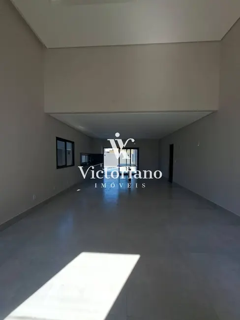 Casa de Condomínio com 3 quartos à venda, 300m2 em Cacapava - SP - imagem 5 Foto 5 de Casa de Condomínio com 3 quartos à venda, 300m2 em Cacapava - SP