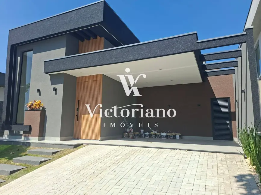 Casa de Condomínio com 3 quartos à venda, 300m2 em Cacapava - SP - imagem 2 Foto 2 de Casa de Condomínio com 3 quartos à venda, 300m2 em Cacapava - SP
