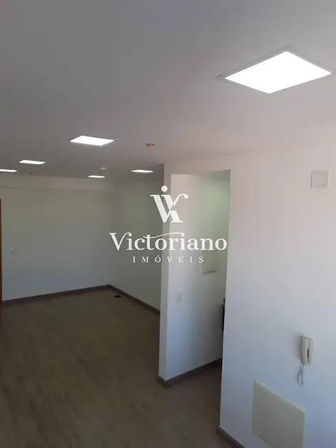 Sala Comercial à venda e para alugar, 28m2 em Centro, Jacarei - SP - imagem 3 Foto 3 de Sala Comercial à venda e para alugar, 28m2 em Centro, Jacarei - SP