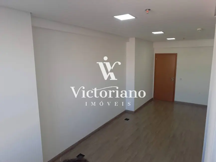Sala Comercial à venda e para alugar, 28m2 em Centro, Jacarei - SP - imagem 2 Foto 2 de Sala Comercial à venda e para alugar, 28m2 em Centro, Jacarei - SP