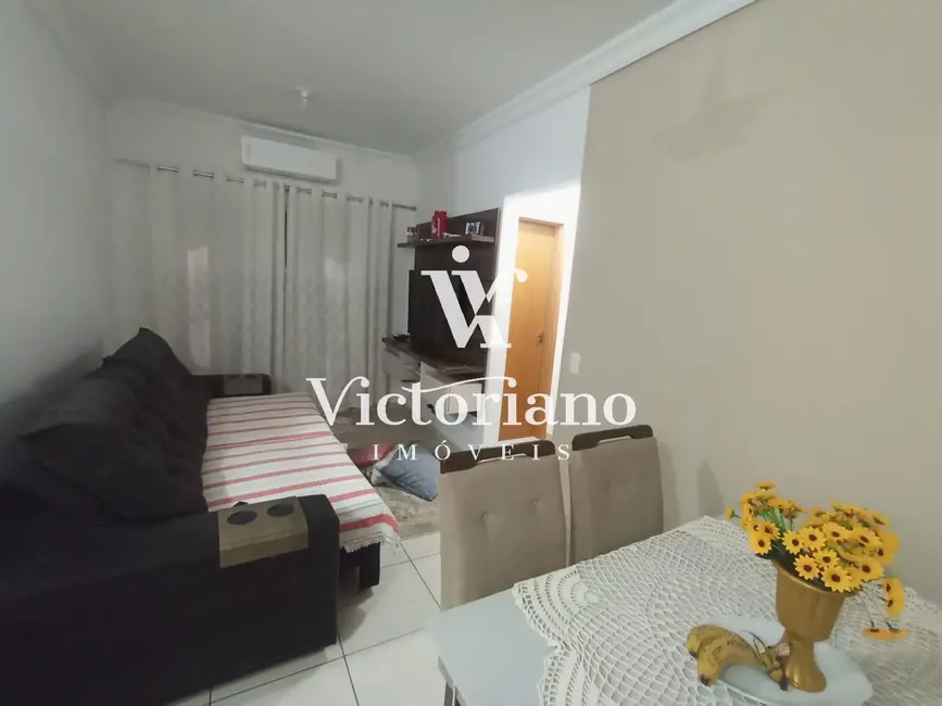 Foto 3 de Apartamento com 2 quartos à venda, 54m2 em São João, Jacarei - SP