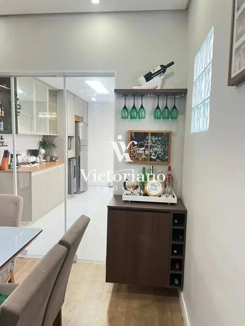 Casa com 3 quartos à venda, 250m2 em Cidade Jardim, Jacarei - SP - imagem 6 Foto 6 de Casa com 3 quartos à venda, 250m2 em Cidade Jardim, Jacarei - SP