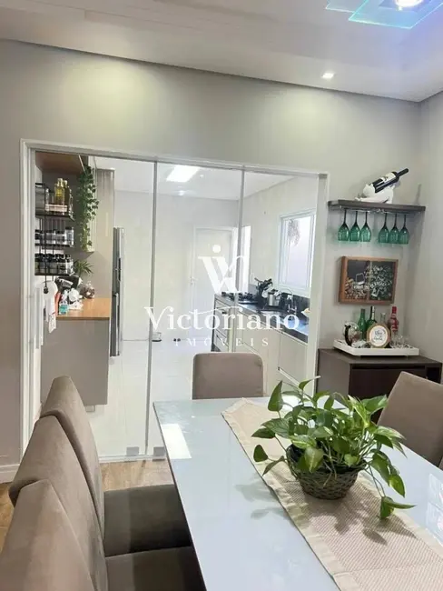 Casa com 3 quartos à venda, 250m2 em Cidade Jardim, Jacarei - SP - imagem 7 Foto 7 de Casa com 3 quartos à venda, 250m2 em Cidade Jardim, Jacarei - SP