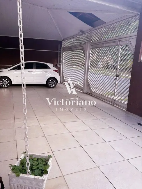 Foto 2 de Casa com 3 quartos à venda, 300m2 em Parque Itamarati, Jacarei - SP
