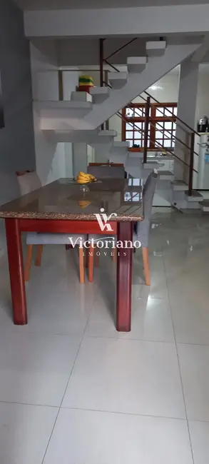 Casa com 3 quartos à venda, 140m2 em Residencial Santa Paula, Jacarei - SP - imagem 5 Foto 5 de Casa com 3 quartos à venda, 140m2 em Residencial Santa Paula, Jacarei - SP