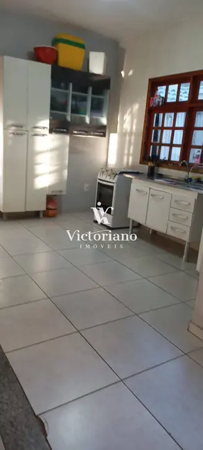 Casa com 3 quartos à venda, 140m2 em Residencial Santa Paula, Jacarei - SP - imagem 9 Foto 9 de Casa com 3 quartos à venda, 140m2 em Residencial Santa Paula, Jacarei - SP