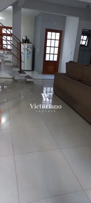 Casa com 3 quartos à venda, 140m2 em Residencial Santa Paula, Jacarei - SP - imagem 6 Foto 6 de Casa com 3 quartos à venda, 140m2 em Residencial Santa Paula, Jacarei - SP