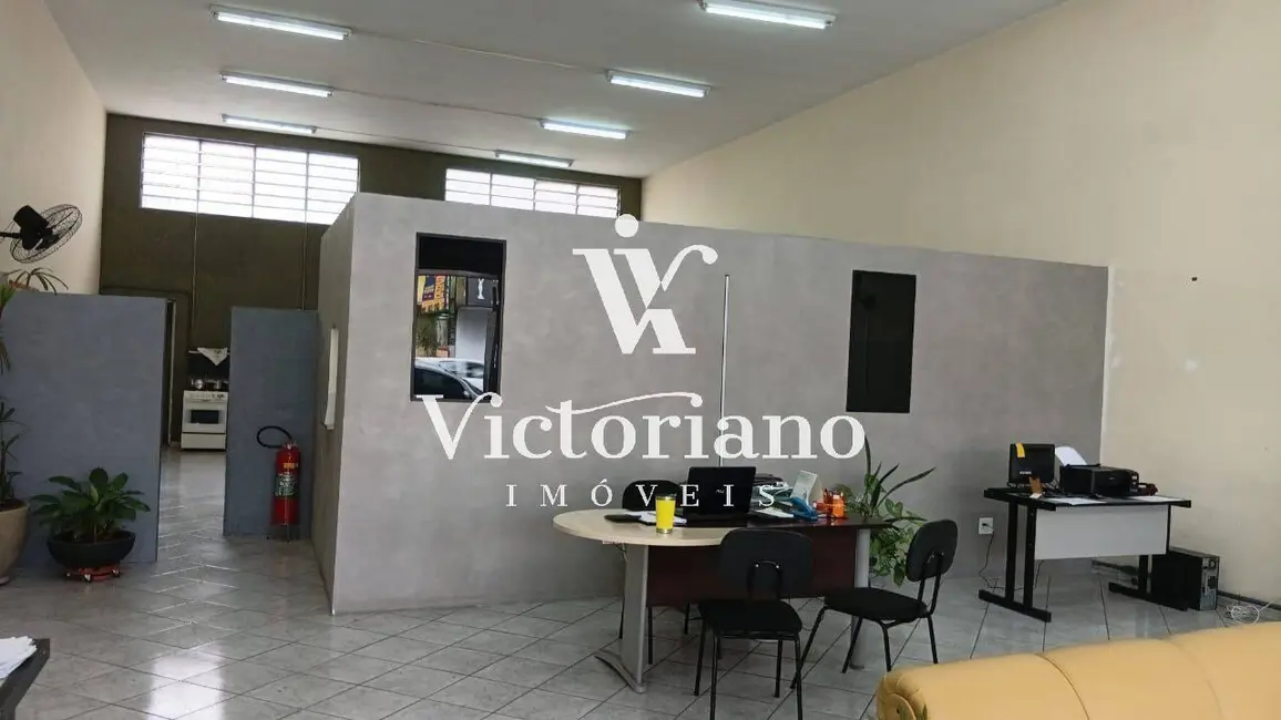 Sala Comercial à venda e para alugar, 195m2 em Centro, Jacarei - SP - imagem 5 Foto 5 de Sala Comercial à venda e para alugar, 195m2 em Centro, Jacarei - SP