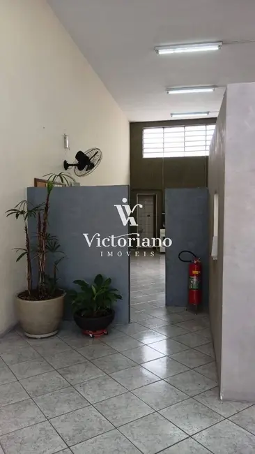 Sala Comercial à venda e para alugar, 195m2 em Centro, Jacarei - SP - imagem 6 Foto 6 de Sala Comercial à venda e para alugar, 195m2 em Centro, Jacarei - SP