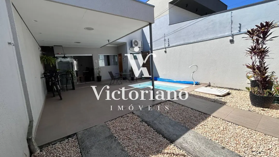 Foto 8 de Casa com 3 quartos à venda, 175m2 em Loteamento Villa Branca, Jacarei - SP