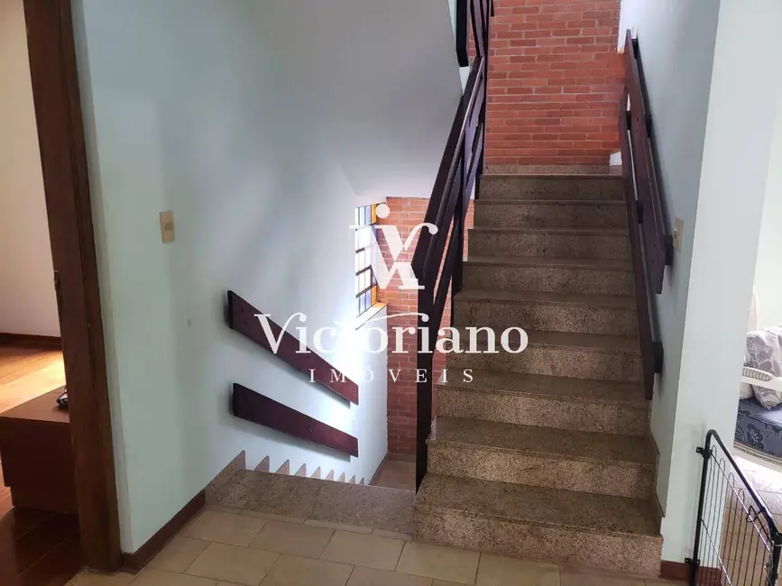Casa com 6 quartos à venda, 380m2 em Sao Jose Dos Campos - SP - imagem 8 Foto 8 de Casa com 6 quartos à venda, 380m2 em Sao Jose Dos Campos - SP