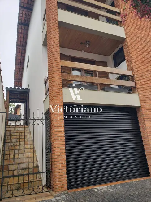 Casa com 6 quartos à venda, 380m2 em Sao Jose Dos Campos - SP - imagem 2 Foto 2 de Casa com 6 quartos à venda, 380m2 em Sao Jose Dos Campos - SP