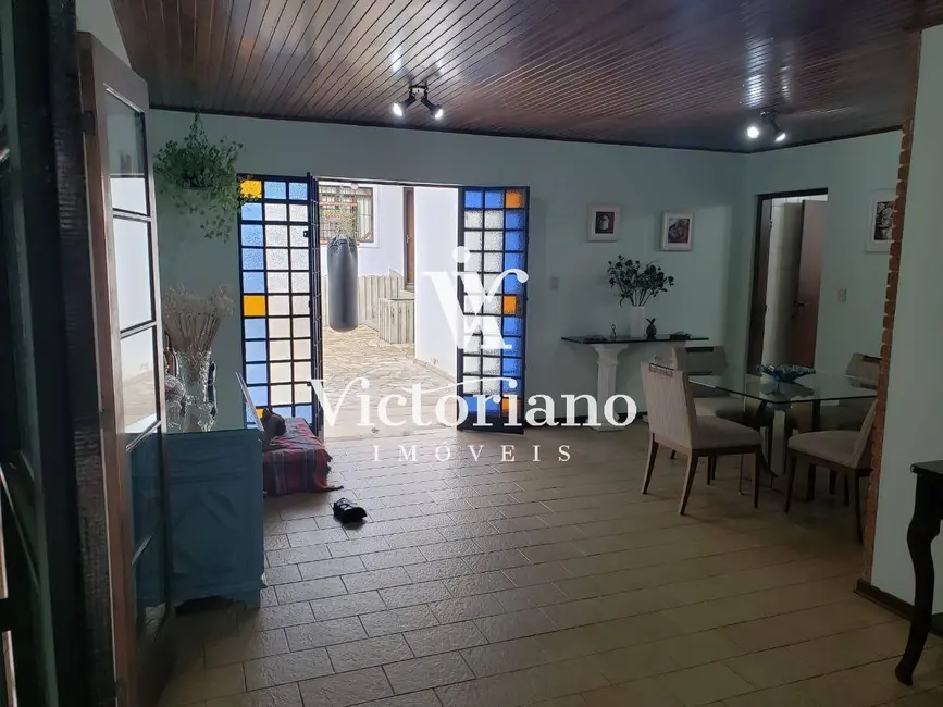 Casa com 6 quartos à venda, 380m2 em Sao Jose Dos Campos - SP - imagem 5 Foto 5 de Casa com 6 quartos à venda, 380m2 em Sao Jose Dos Campos - SP
