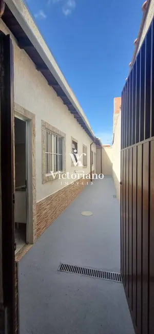 Foto 5 de Casa com 2 quartos à venda, 126m2 em Jardim Santa Marina, Jacarei - SP