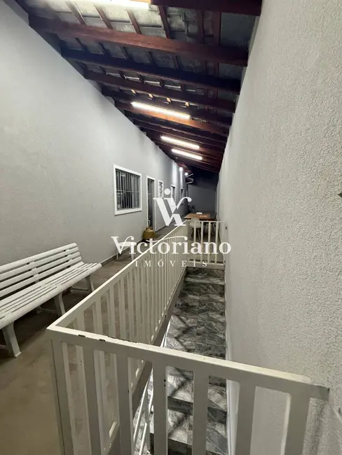 Foto 4 de Casa com 2 quartos à venda, 175m2 em Parque dos Príncipes, Jacarei - SP