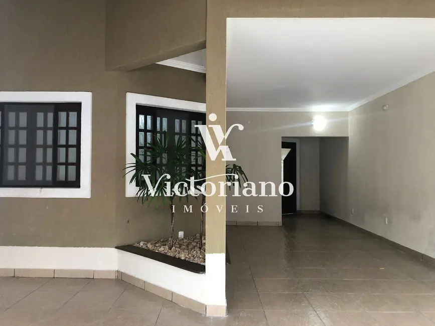 Foto 3 de Casa com 4 quartos à venda, 175m2 em Loteamento Villa Branca, Jacarei - SP