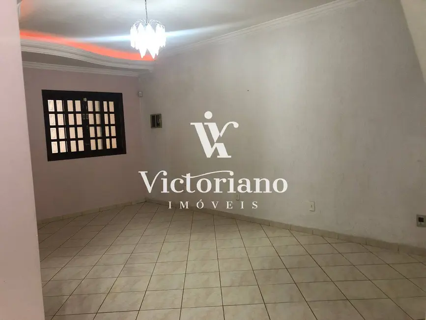 Foto 4 de Casa com 4 quartos à venda, 175m2 em Loteamento Villa Branca, Jacarei - SP