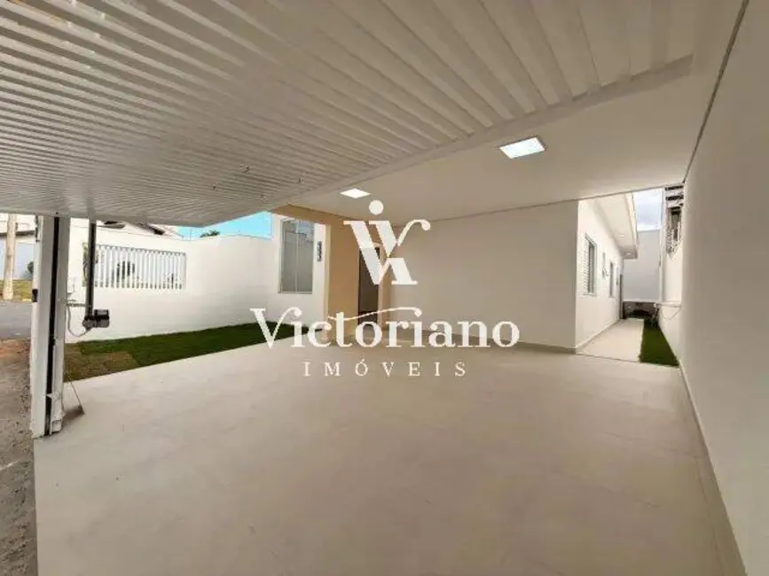 Foto 1 de Casa com 3 quartos à venda, 250m2 em Loteamento Villa Branca, Jacarei - SP