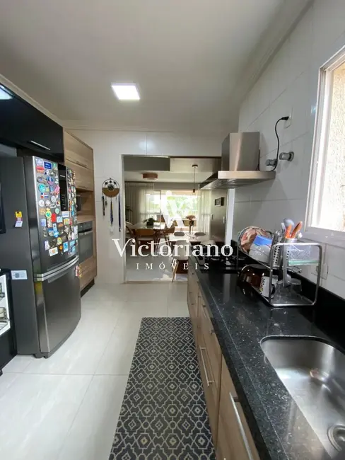 Apartamento com 3 quartos à venda, 156m2 em Sao Jose Dos Campos - SP - imagem 5 Foto 5 de Apartamento com 3 quartos à venda, 156m2 em Sao Jose Dos Campos - SP