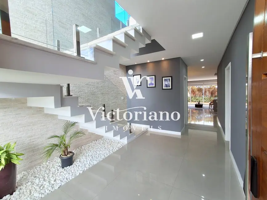 Casa de Condomínio com 4 quartos à venda, 287m2 em Sao Jose Dos Campos - SP - imagem 3 Foto 3 de Casa de Condomínio com 4 quartos à venda, 287m2 em Sao Jose Dos Campos - SP
