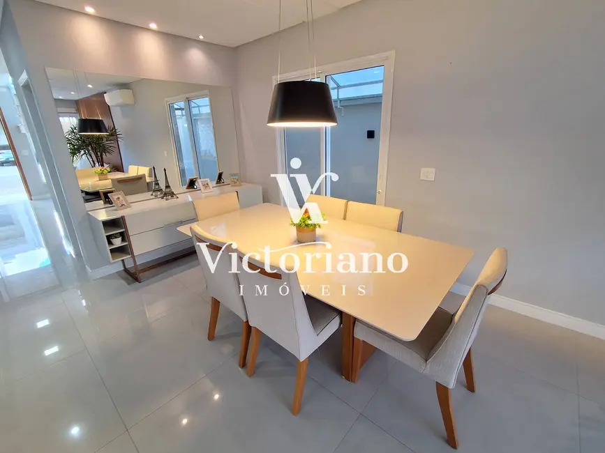 Casa de Condomínio com 4 quartos à venda, 287m2 em Sao Jose Dos Campos - SP - imagem 6 Foto 6 de Casa de Condomínio com 4 quartos à venda, 287m2 em Sao Jose Dos Campos - SP