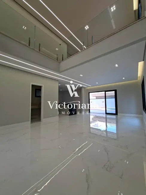 Foto 2 de Casa de Condomínio com 3 quartos à venda, 260m2 em Cacapava - SP
