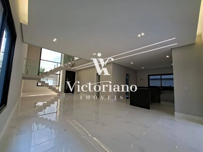 Foto 4 de Casa de Condomínio com 3 quartos à venda, 260m2 em Cacapava - SP