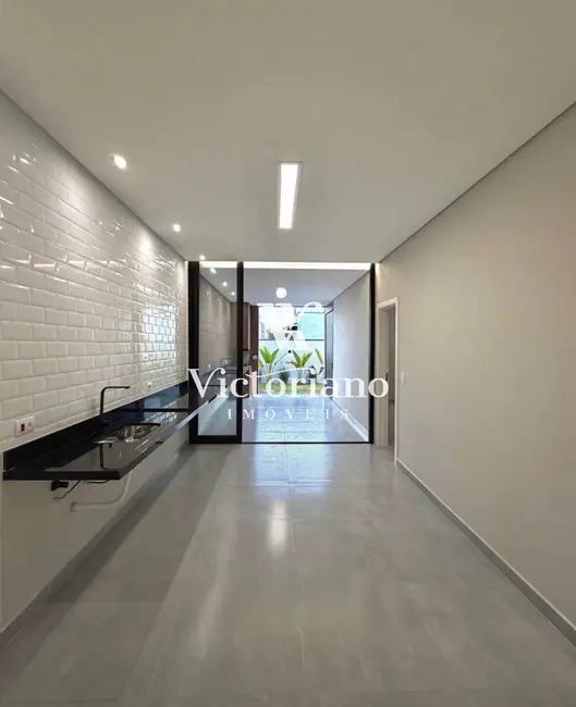 Casa de Condomínio com 3 quartos à venda, 130m2 em Jardim Jacinto, Jacarei - SP - imagem 3 Foto 3 de Casa de Condomínio com 3 quartos à venda, 130m2 em Jardim Jacinto, Jacarei - SP