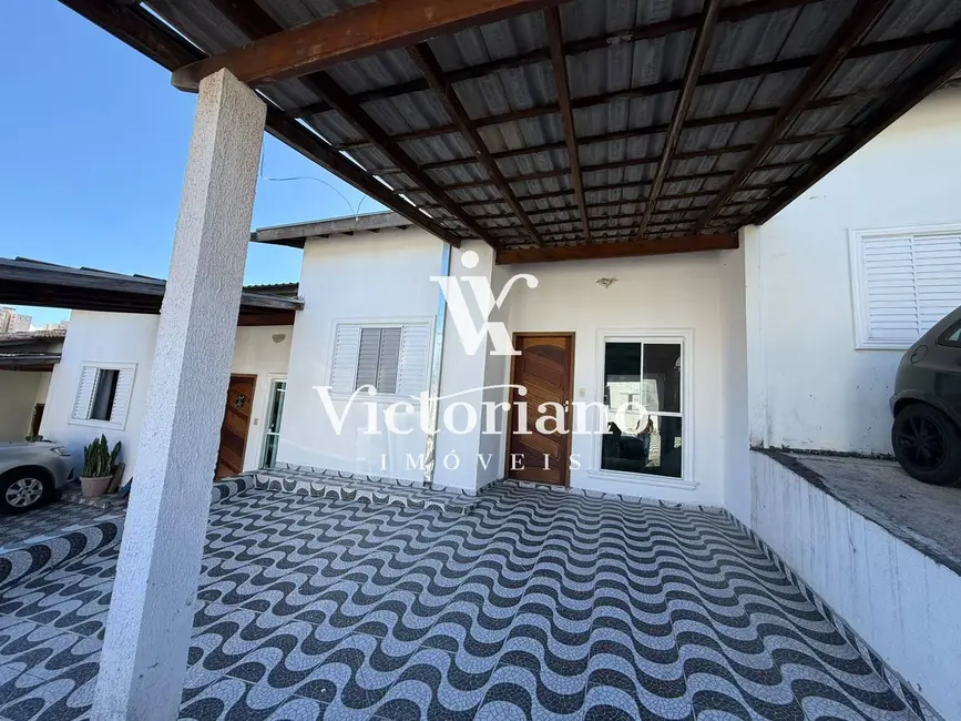 Casa de Condomínio com 2 quartos à venda, 66m2 em Jardim Coleginho, Jacarei - SP - imagem 1 Foto 1 de Casa de Condomínio com 2 quartos à venda, 66m2 em Jardim Coleginho, Jacarei - SP