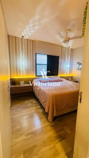 Casa de Condomínio com 3 quartos à venda, 130m2 em Jardim Jacinto, Jacarei - SP - imagem 6 Foto 6 de Casa de Condomínio com 3 quartos à venda, 130m2 em Jardim Jacinto, Jacarei - SP