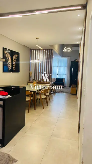 Casa de Condomínio com 3 quartos à venda, 130m2 em Jardim Jacinto, Jacarei - SP - imagem 3 Foto 3 de Casa de Condomínio com 3 quartos à venda, 130m2 em Jardim Jacinto, Jacarei - SP