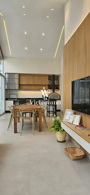 Casa de Condomínio com 3 quartos à venda, 182m2 em Loteamento Villa Branca, Jacarei - SP - imagem 8 Foto 8 de Casa de Condomínio com 3 quartos à venda, 182m2 em Loteamento Villa Branca, Jacarei - SP