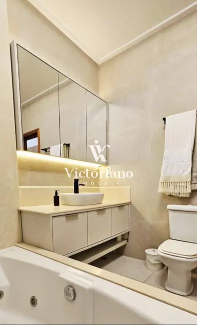 Casa de Condomínio com 3 quartos à venda, 182m2 em Loteamento Villa Branca, Jacarei - SP - imagem 6 Foto 6 de Casa de Condomínio com 3 quartos à venda, 182m2 em Loteamento Villa Branca, Jacarei - SP