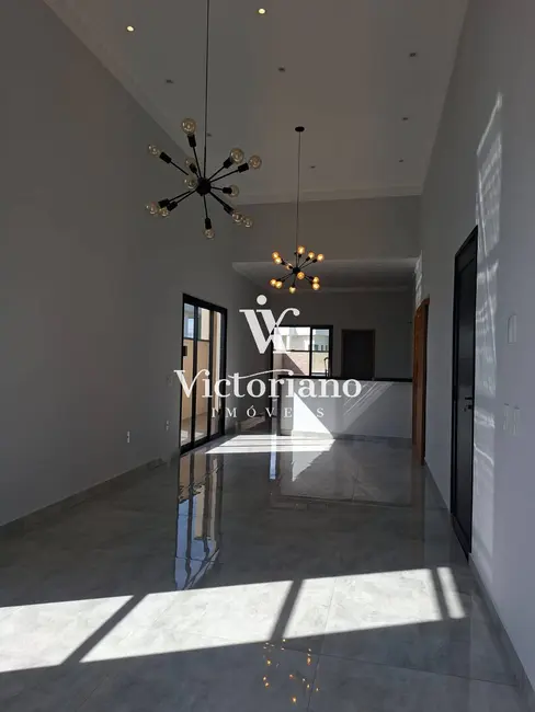Foto 4 de Casa de Condomínio com 3 quartos à venda, 131m2 em Cacapava - SP