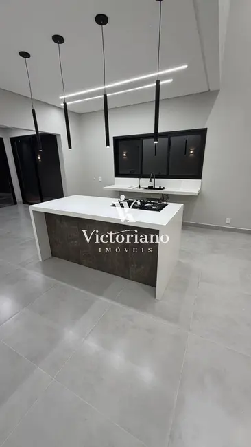 Casa de Condomínio com 3 quartos à venda, 300m2 em Cacapava - SP - imagem 4 Foto 4 de Casa de Condomínio com 3 quartos à venda, 300m2 em Cacapava - SP