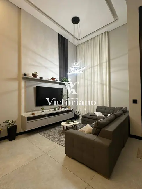 Casa de Condomínio com 3 quartos à venda, 360m2 em Cacapava - SP - imagem 4 Foto 4 de Casa de Condomínio com 3 quartos à venda, 360m2 em Cacapava - SP