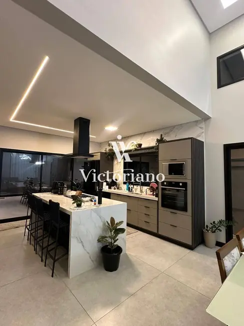 Casa de Condomínio com 3 quartos à venda, 360m2 em Cacapava - SP - imagem 6 Foto 6 de Casa de Condomínio com 3 quartos à venda, 360m2 em Cacapava - SP